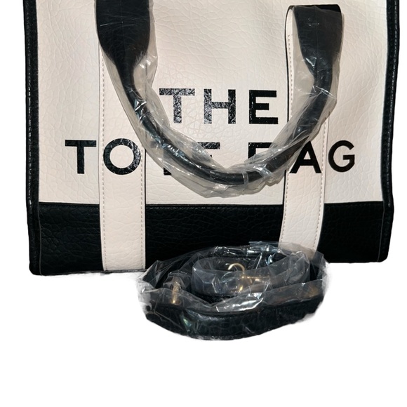 The Tote Bag - Picture 2 of 7